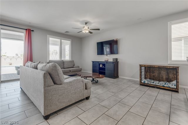 9273 Bluemist Falls Street, Las Vegas, NV 89123