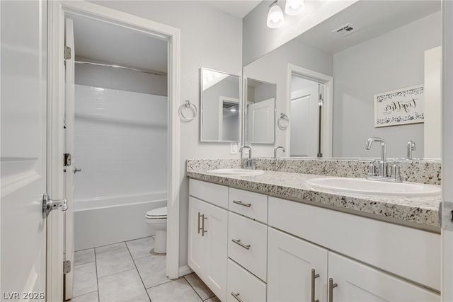 9273 Bluemist Falls Street, Las Vegas, NV 89123