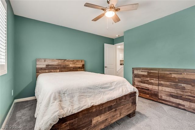 9273 Bluemist Falls Street, Las Vegas, NV 89123