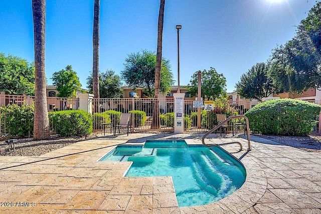 10030 W Indian School Road 146, Phoenix, AZ 85037
