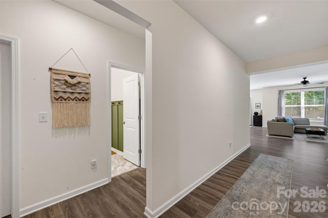 7148 Wheyfield Drive, Charlotte, NC 28215