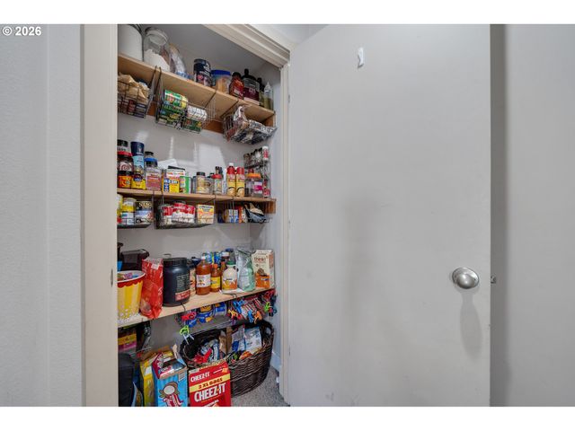 3802 MAPLE Ln, Tillamook, OR 97141