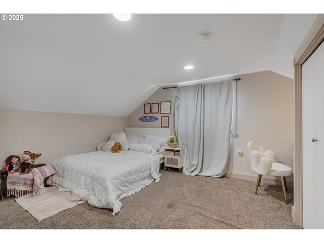 3802 MAPLE Ln, Tillamook, OR 97141