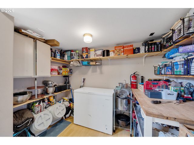 3802 MAPLE Ln, Tillamook, OR 97141