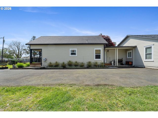 3802 MAPLE Ln, Tillamook, OR 97141