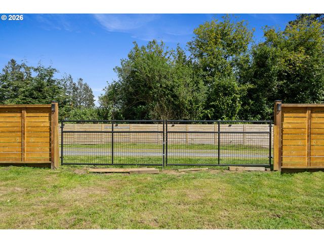 3802 MAPLE Ln, Tillamook, OR 97141