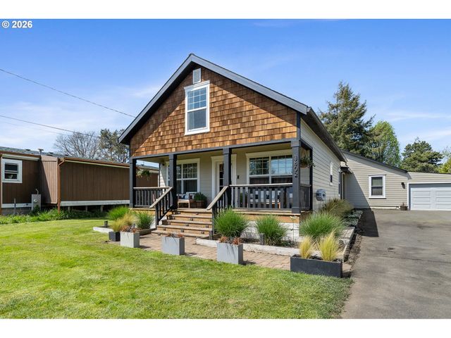 3802 MAPLE Ln, Tillamook, OR 97141