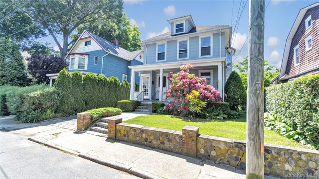 177 Franklin Avenue 2nd Fl, Sea Cliff, NY 11579