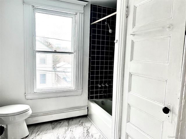 177 Franklin Avenue 2nd Fl, Sea Cliff, NY 11579