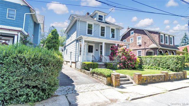 177 Franklin Avenue 2nd Fl, Sea Cliff, NY 11579
