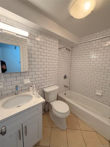1977 73rd Street 1 FL, Brooklyn, NY 11204