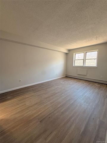 1977 73rd Street 1 FL, Brooklyn, NY 11204
