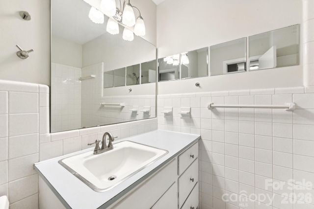 1334 Briar Creek Road 2, Charlotte, NC 28205