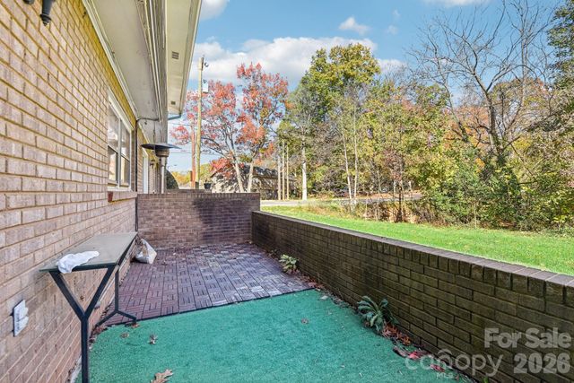 1334 Briar Creek Road 2, Charlotte, NC 28205