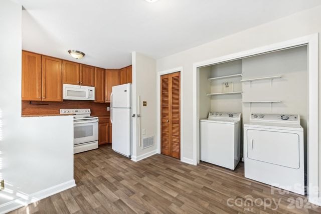 1334 Briar Creek Road 2, Charlotte, NC 28205