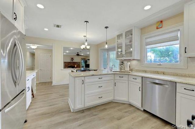4 Liberty Circle, New City, NY 10956