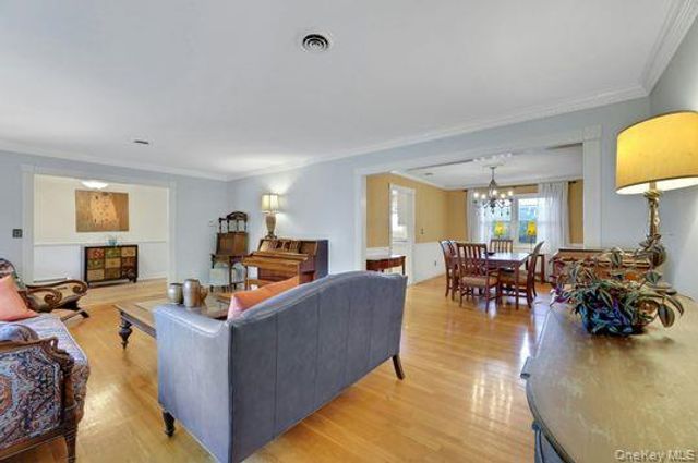 4 Liberty Circle, New City, NY 10956