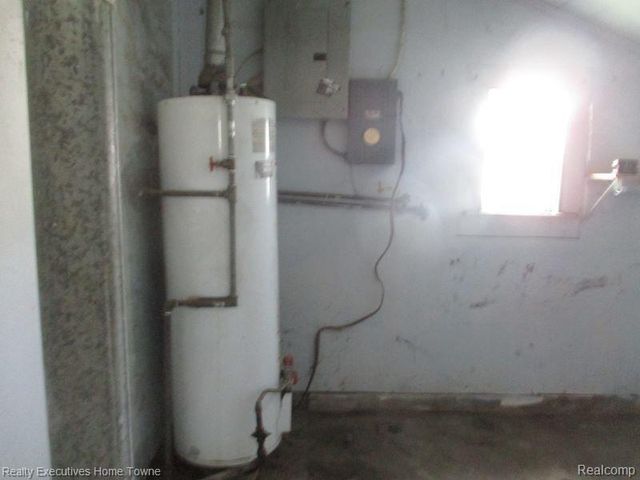 831 BANCROFT Street, Port Huron, MI 48060