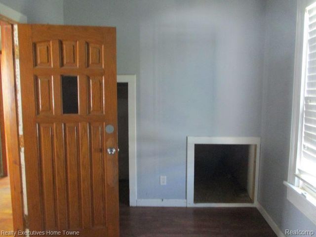 831 BANCROFT Street, Port Huron, MI 48060