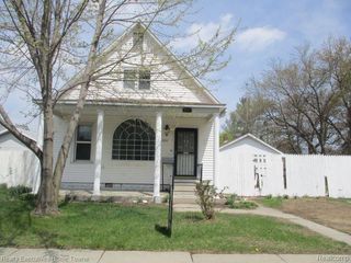 831 BANCROFT Street, Port Huron, MI 48060