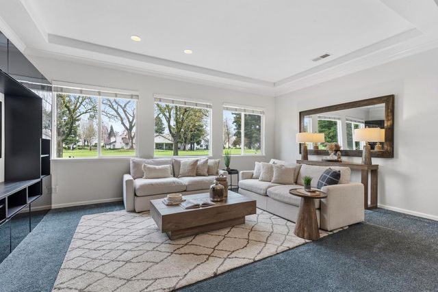 3361 Swallows Nest Ln, Sacramento, CA 95833