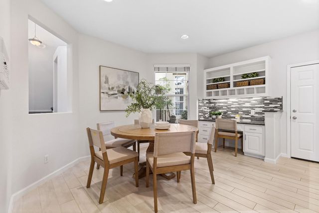 3361 Swallows Nest Ln, Sacramento, CA 95833