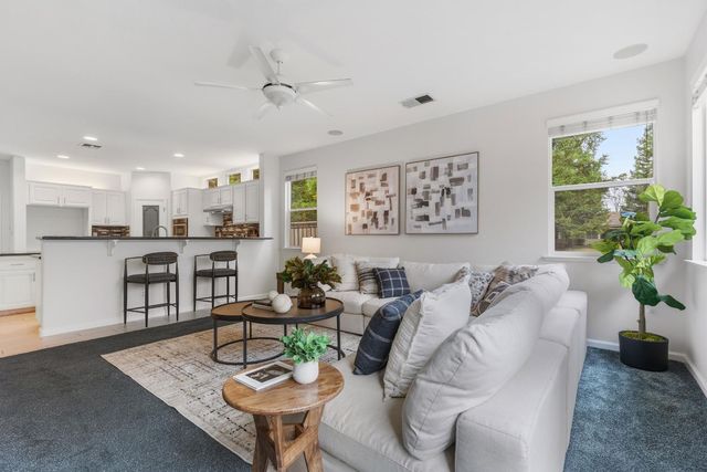 3361 Swallows Nest Ln, Sacramento, CA 95833