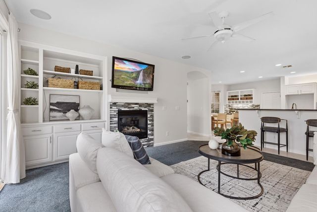 3361 Swallows Nest Ln, Sacramento, CA 95833