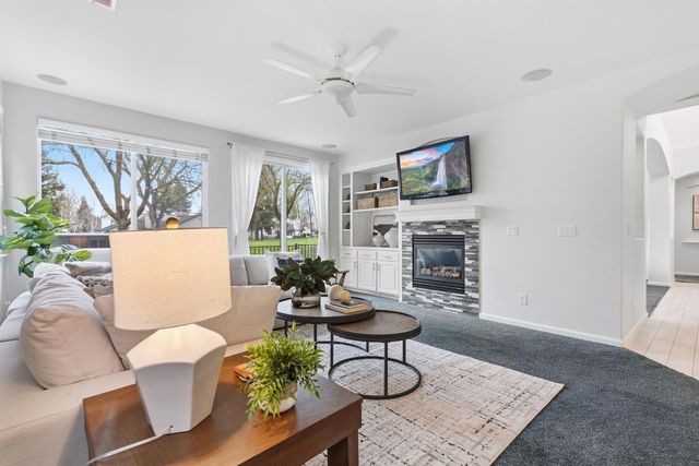 3361 Swallows Nest Ln, Sacramento, CA 95833