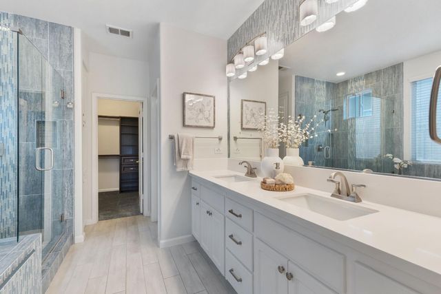 3361 Swallows Nest Ln, Sacramento, CA 95833