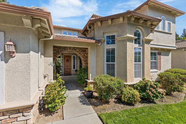 3361 Swallows Nest Ln, Sacramento, CA 95833