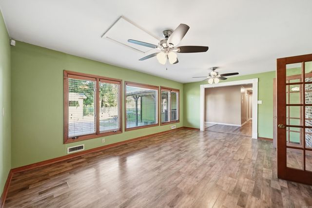 6 Meadowbrook Drive, Conway, AR 72032