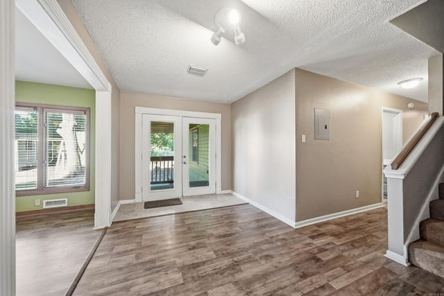 6 Meadowbrook Drive, Conway, AR 72032