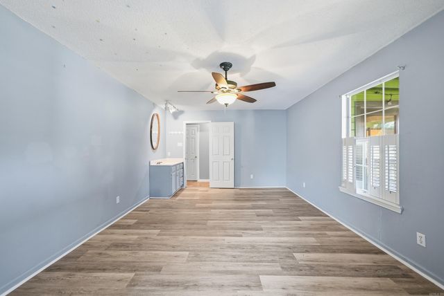 6 Meadowbrook Drive, Conway, AR 72032
