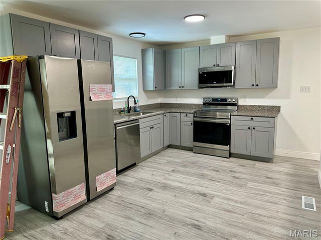 1618 Patterson Road, Florissant, MO 63031