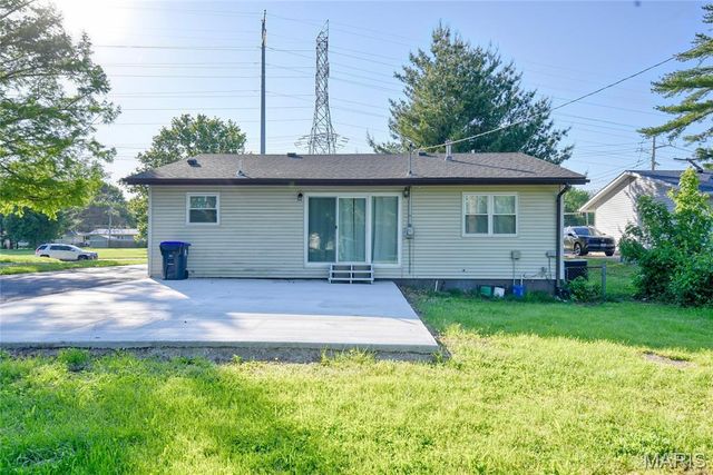 1618 Patterson Road, Florissant, MO 63031