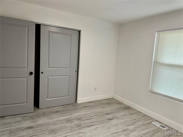 1618 Patterson Road, Florissant, MO 63031