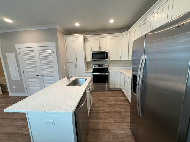 142 N Sand Palm Road, Freeport, FL 32439