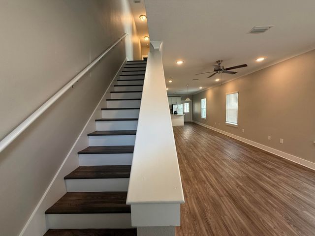 142 N Sand Palm Road, Freeport, FL 32439