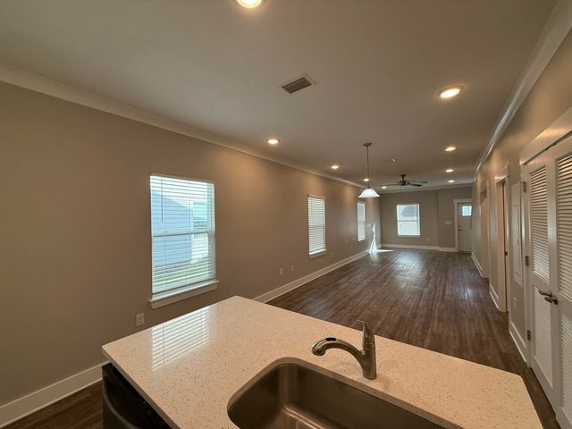 142 N Sand Palm Road, Freeport, FL 32439