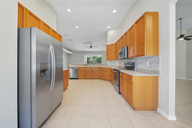 11724 HOLLY CREEK DRIVE, Riverview, FL 33569