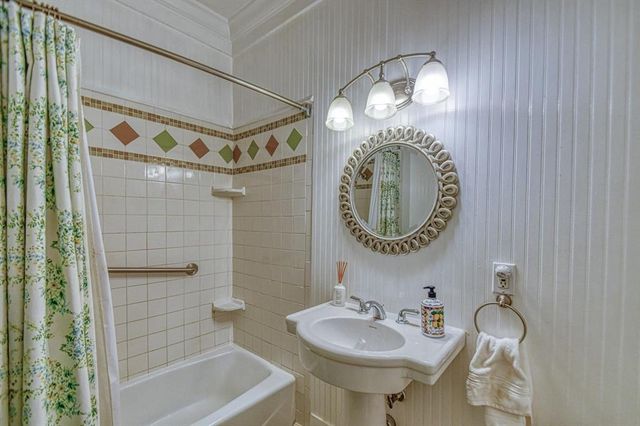 620 Chautauqua Avenue, Norman, OK 73069