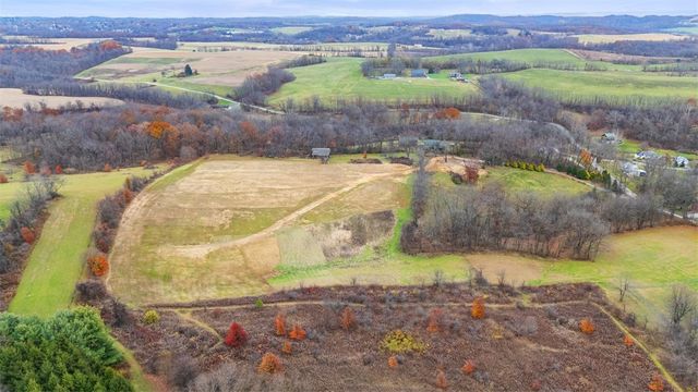 33 Orchard Drive, Sewickley Twp, PA 15637