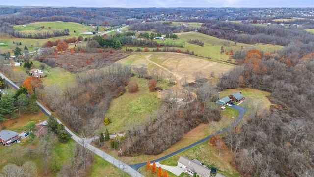 33 Orchard Drive, Sewickley Twp, PA 15637