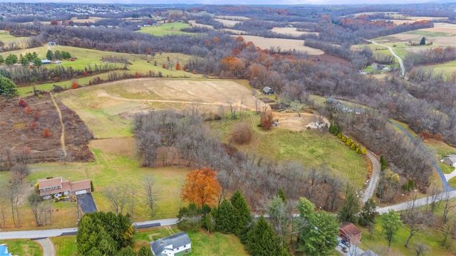 33 Orchard Drive, Sewickley Twp, PA 15637
