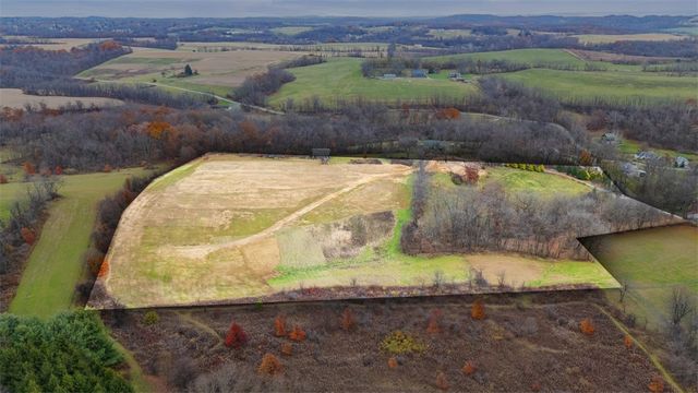 33 Orchard Drive, Sewickley Twp, PA 15637