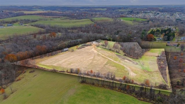 33 Orchard Drive, Sewickley Twp, PA 15637
