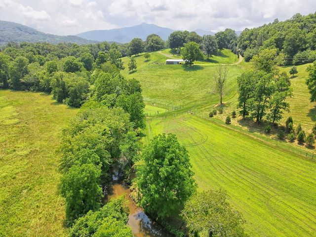392 Hwy 66, Young Harris, GA 30582