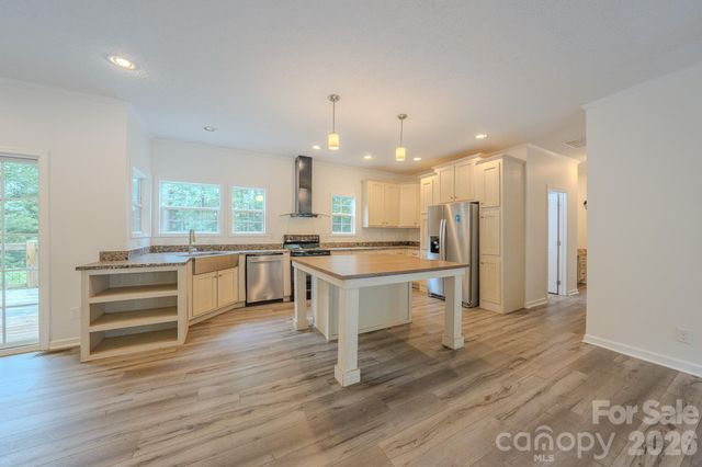 17 Berry Hill Road, Asheville, NC 28806