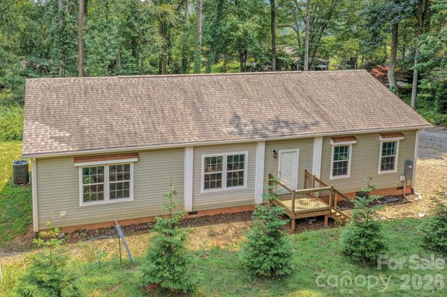 17 Berry Hill Road, Asheville, NC 28806